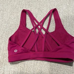 Lululemon sports bra
